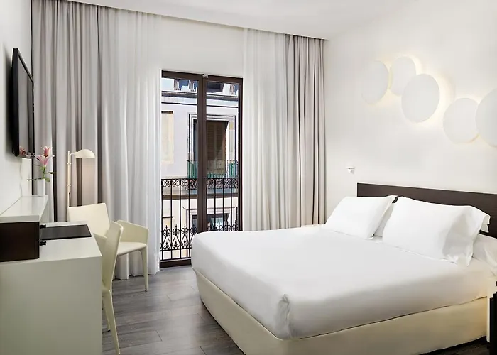 Hotel H10 Port Vell 4* Sup 4*