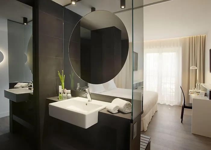 H10 Port Vell 4* Sup 4*